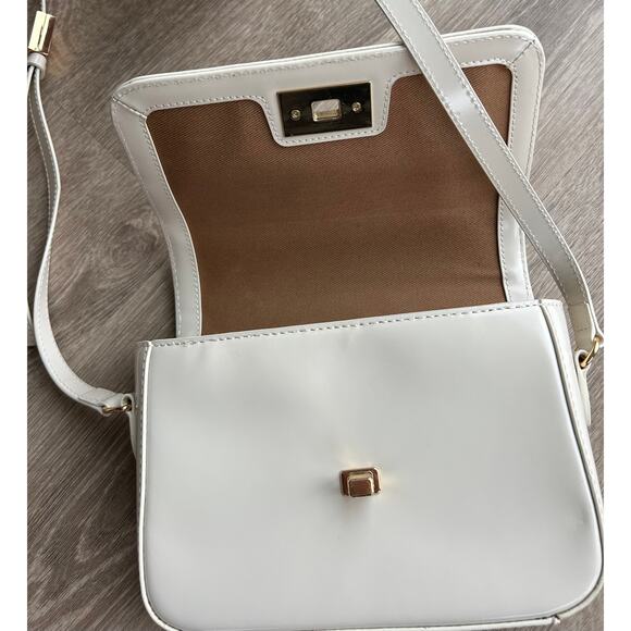 J.Crew Edie Italian Leather Structured Crossbody Bag Turnlock Natural NWT - Picture 8 of 16